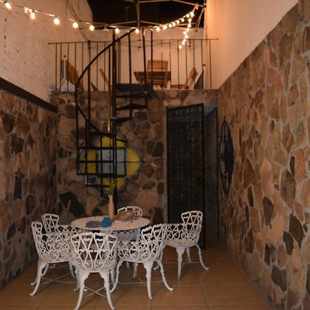 Hostal Yapa Leon Ngoại thất bức ảnh