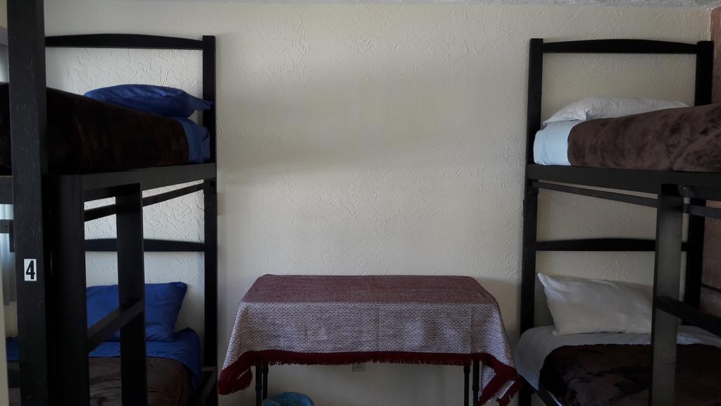 Hostal Yapa Leon Ngoại thất bức ảnh