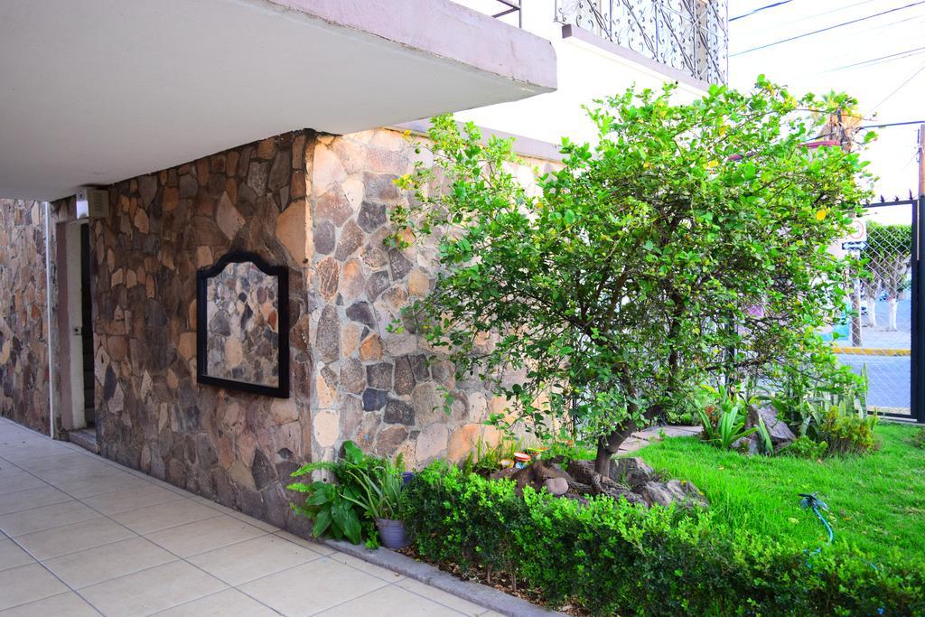 Hostal Yapa Leon Ngoại thất bức ảnh