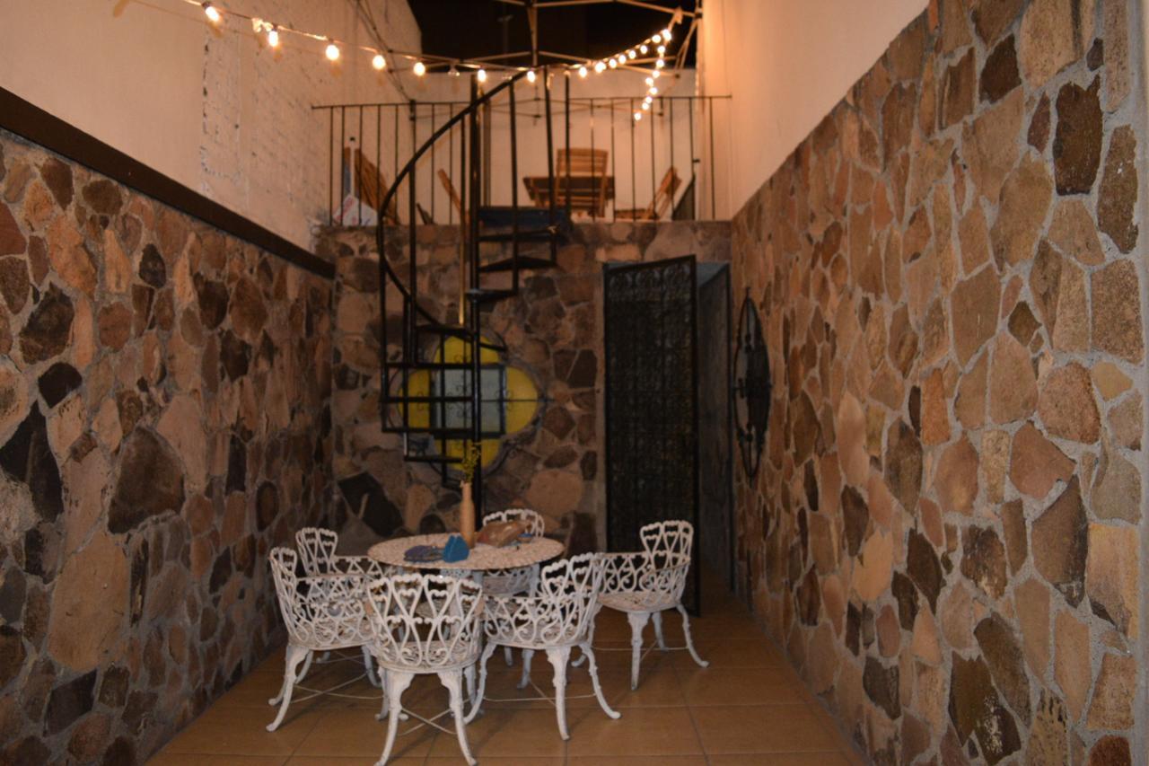 Hostal Yapa Leon Ngoại thất bức ảnh